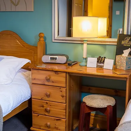 Konukevi Brooklands 5 Star 5*