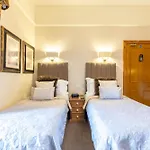 Konukevi Brooklands 5 Star Penrith