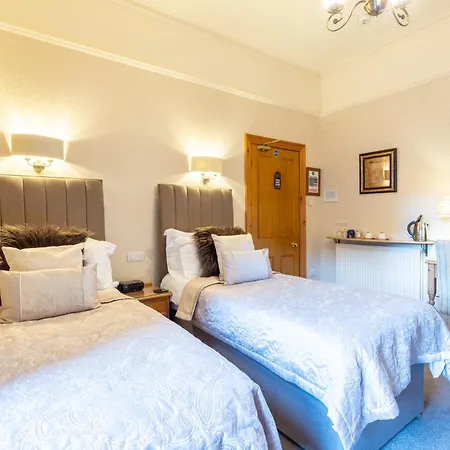 Brooklands 5 Star Гостевой дом 5*