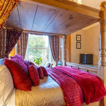 Brooklands 5 Star Гостевой дом 5*