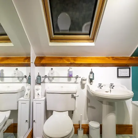 Brooklands 5 Star Vendégház 5*