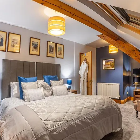 Brooklands 5 Star 5*