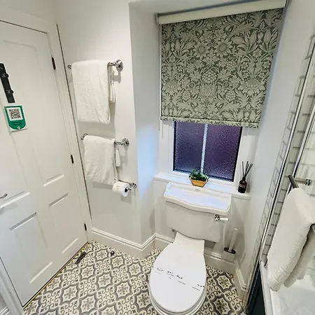 Brooklands 5 Star 5*