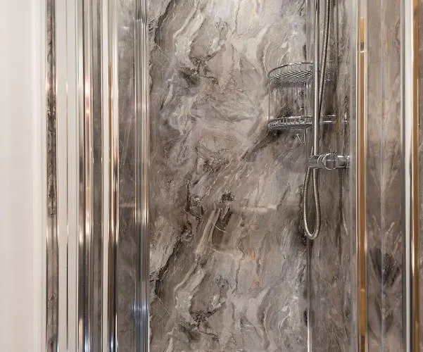 Brooklands 5 Star Pensión Penrith