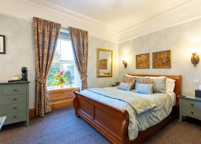 Brooklands 5 Star Pensión 5*