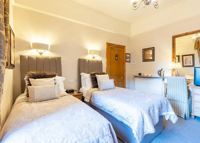 Brooklands 5 Star Pensión 5*