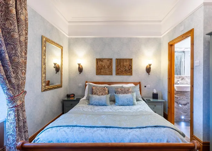 Brooklands 5 Star Pensión