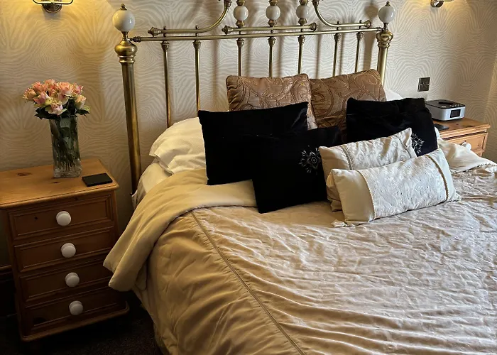 Brooklands 5 Star Pensión