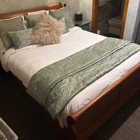 Brooklands 5*