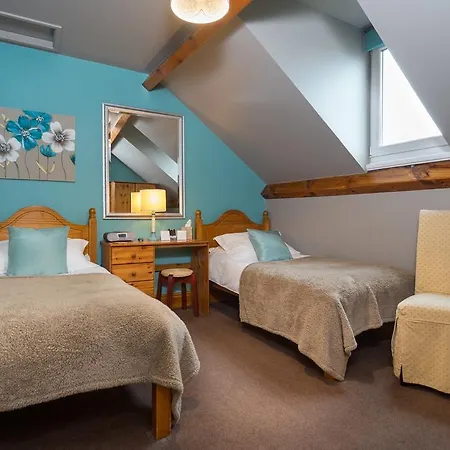 Brooklands Guest house 5*